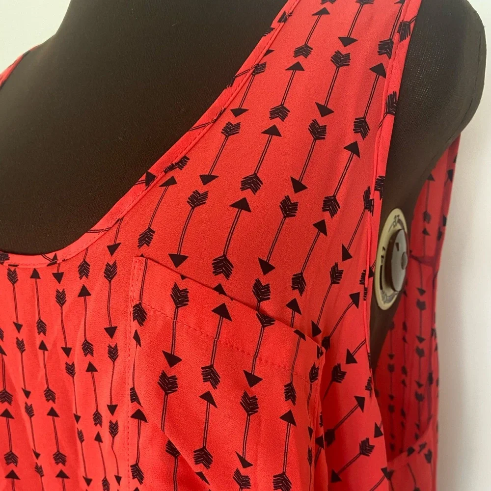TORRID Sleeveless Cami Shell Tank Red Arrow Pattern Plus Size - Picture 3 of 8